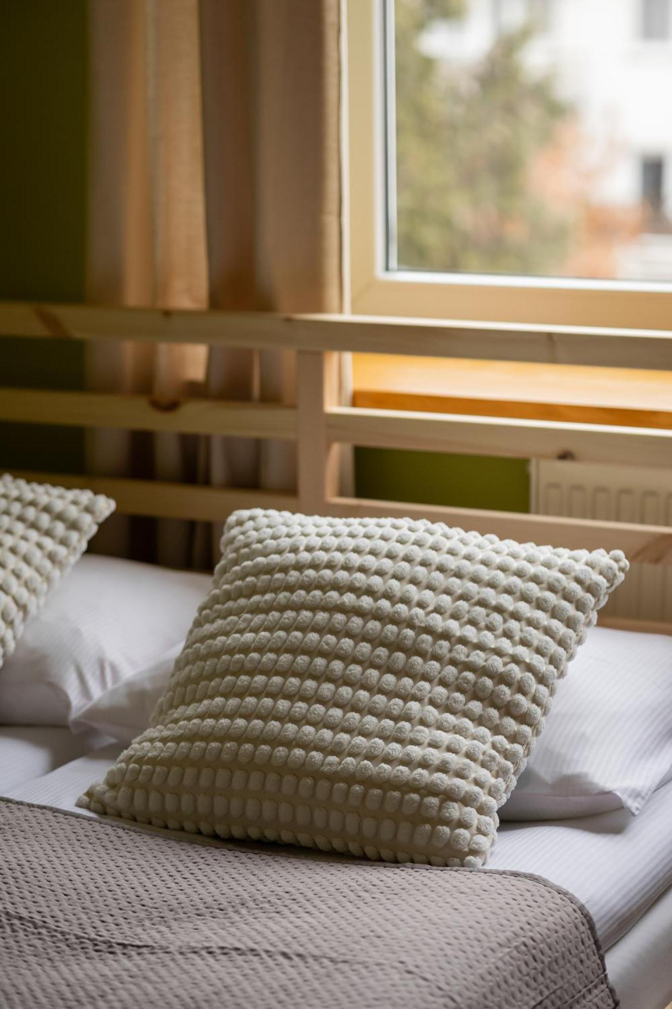 Stryjenskich Cozy With Balcony In Ursynow District By Renters Apartament *