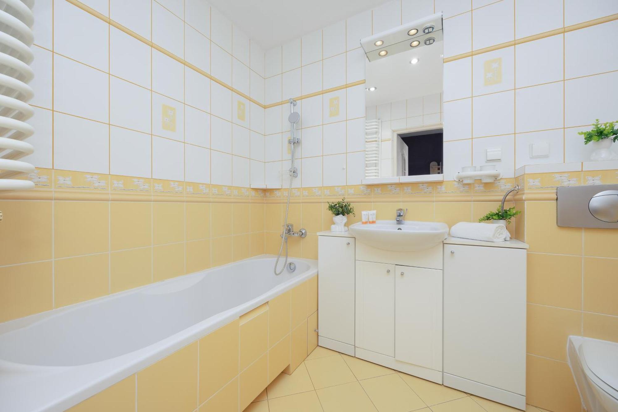 Stryjenskich Cozy With Balcony In Ursynow District By Renters * Warszawa