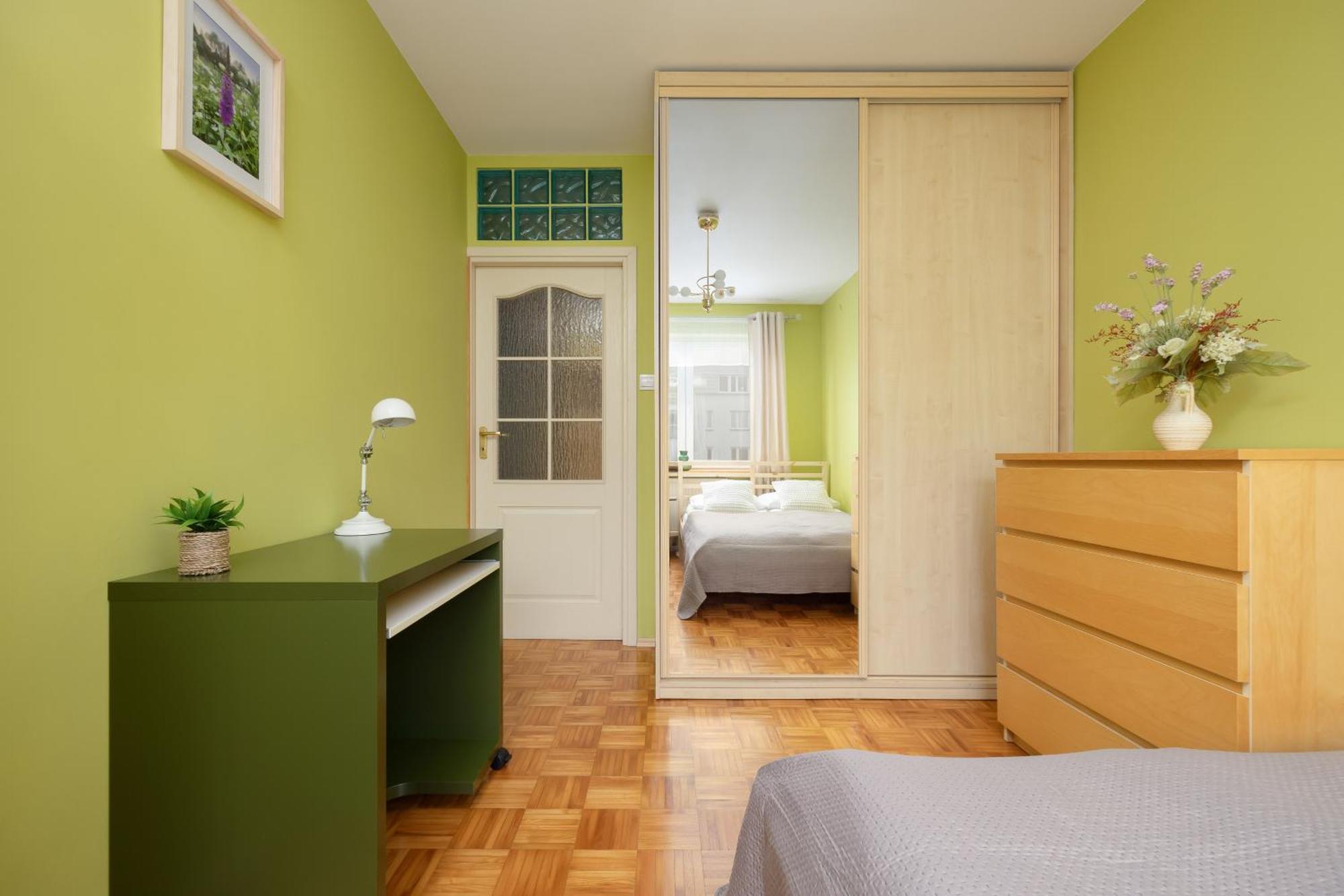 Stryjenskich Cozy With Balcony In Ursynow District By Renters